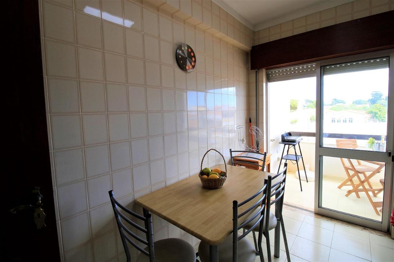 Portimao Classic With Pool By Homing Apartment Alvor Luaran gambar